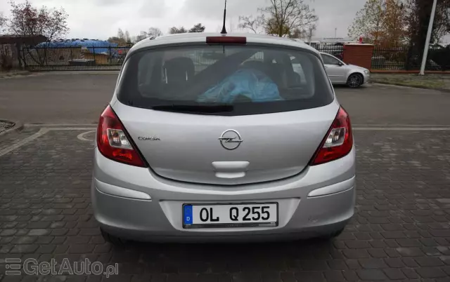 OPEL Corsa 1.2 16V Edition / Active