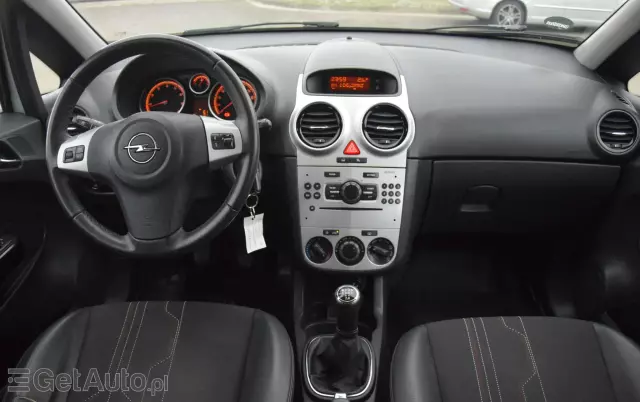 OPEL Corsa 1.2 16V Edition / Active