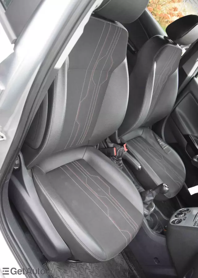 OPEL Corsa 1.2 16V Edition / Active