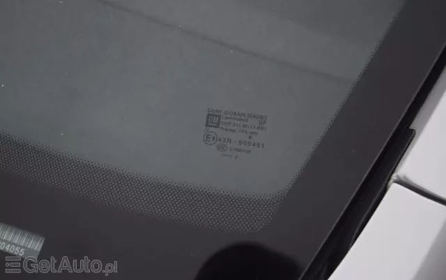 OPEL Corsa 1.2 16V Edition / Active