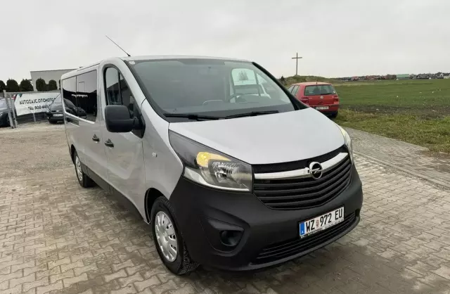 OPEL Vivaro 
