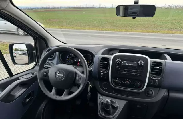 OPEL Vivaro 