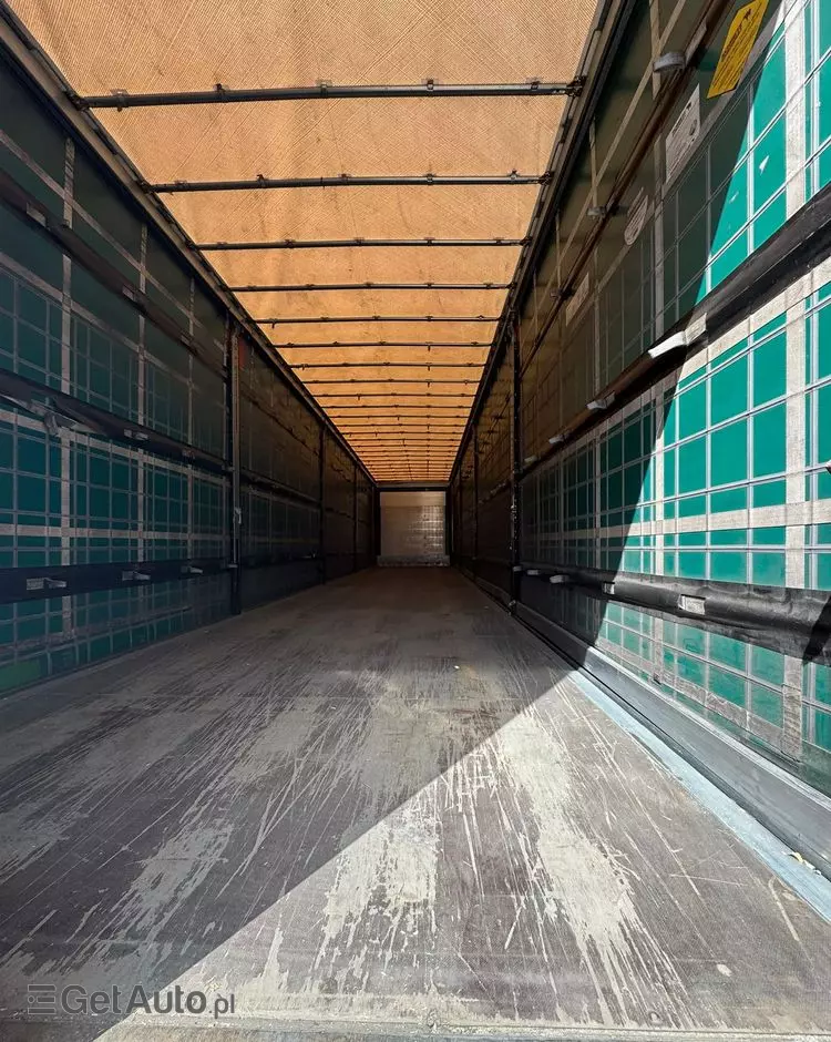 SCHMITZ CARGOBULL SCB S3T *276* 