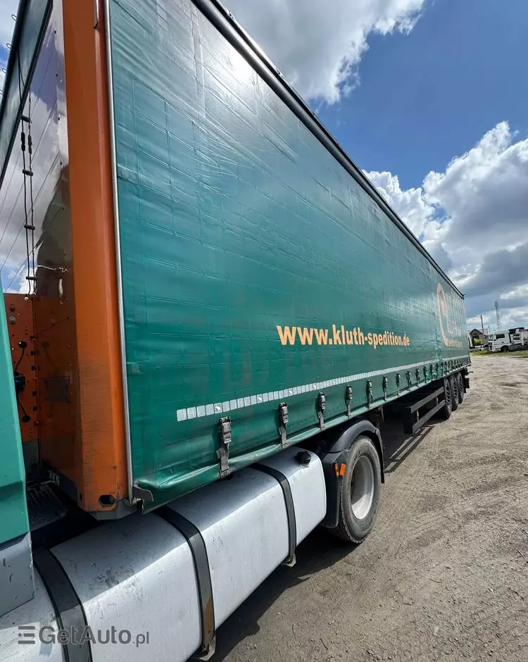 SCHMITZ CARGOBULL SCB S3T *276* 