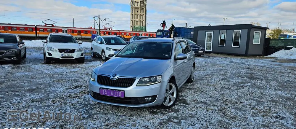 SKODA Octavia 