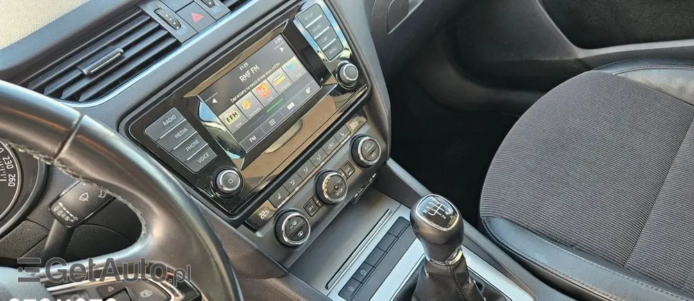 SKODA Octavia 