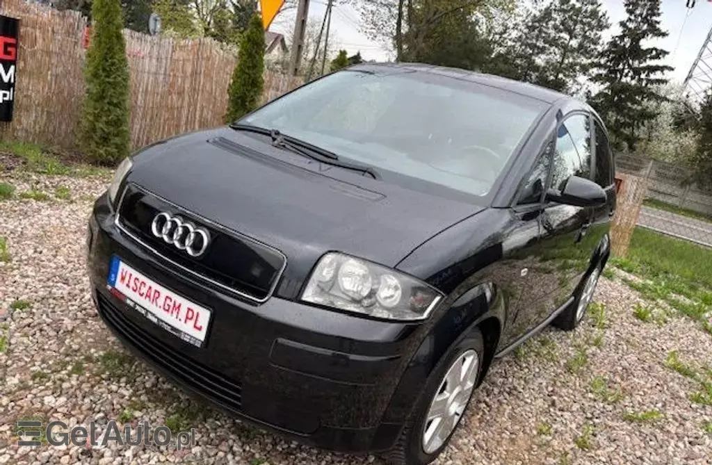 AUDI A2 