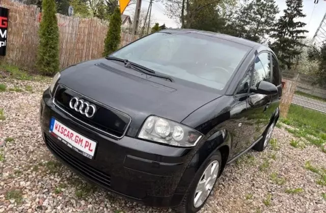 AUDI A2 