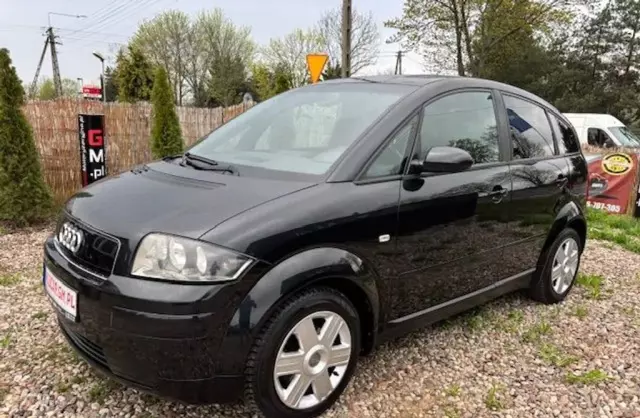 AUDI A2 