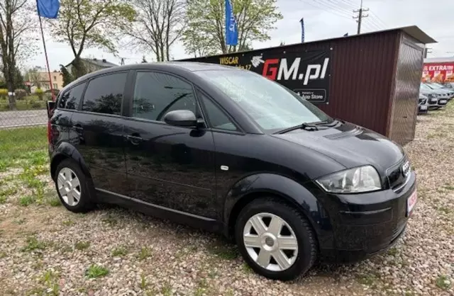 AUDI A2 