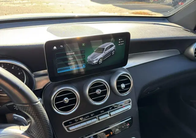 MERCEDES-BENZ GLC 200 d 4-Matic