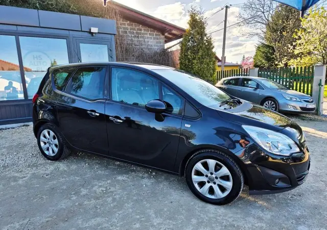 OPEL Meriva 1.4 T Cosmo