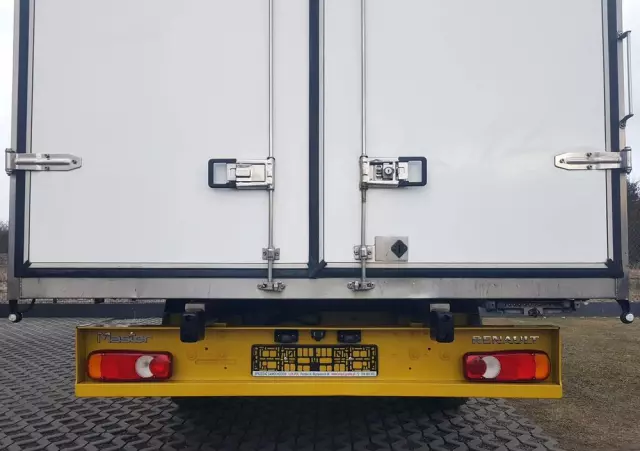 RENAULT MASTER KONTENER 8EP 4,21x2,23x2,22 KLIMA KRAJOWY MANUAL  6-BIEGÓW 