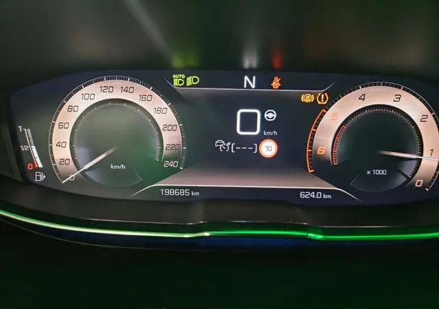 PEUGEOT 5008 1.5 BlueHDi GT S&S EAT8