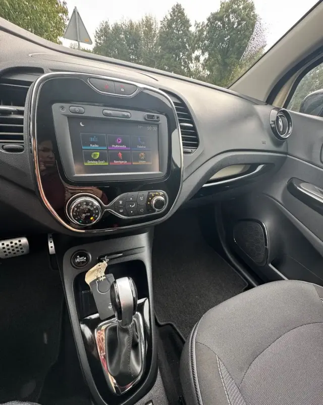 RENAULT Captur ENERGY TCe 120 EDC Dynamique