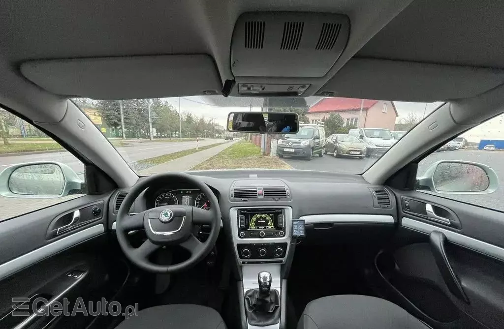 SKODA Octavia 