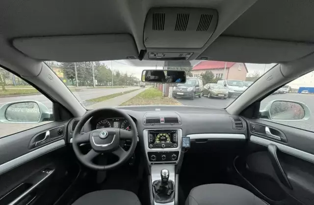 SKODA Octavia 