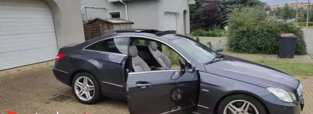 MERCEDES-BENZ Klasa E 