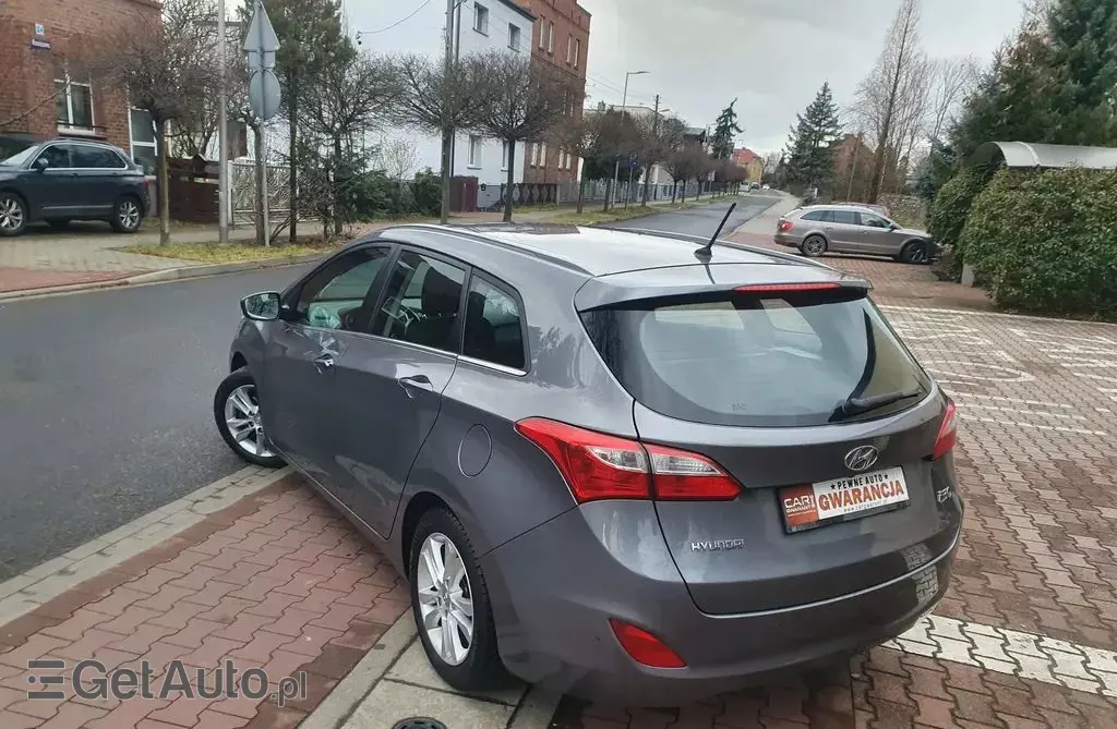 HYUNDAI I30 