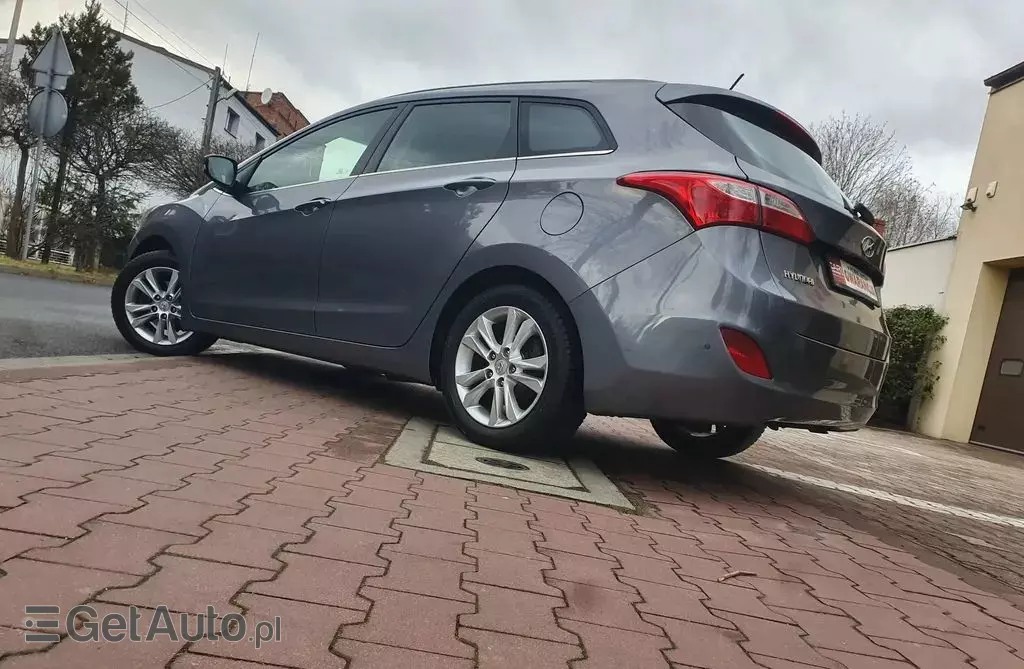 HYUNDAI I30 