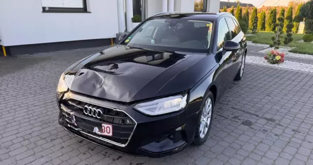 AUDI A4 