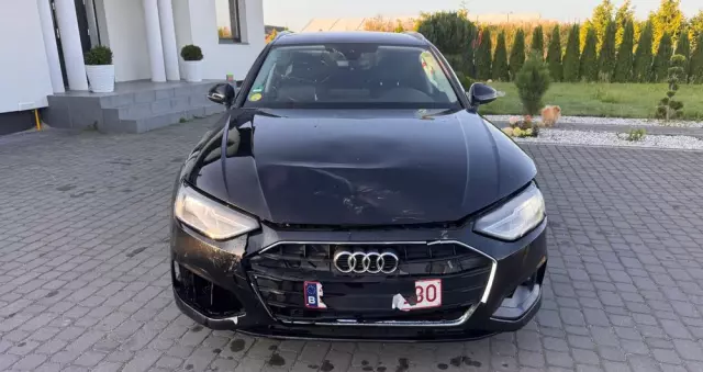 AUDI A4 