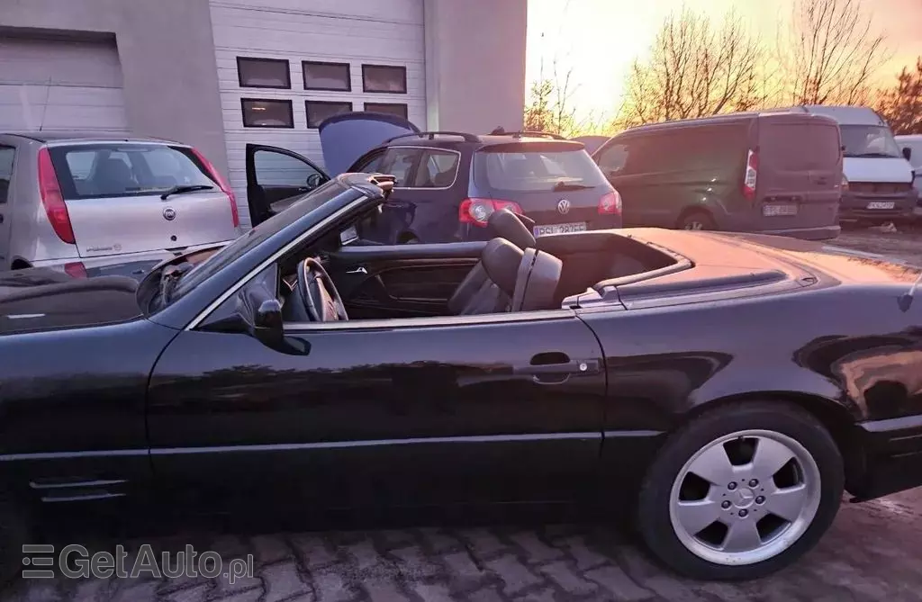 MERCEDES-BENZ SL 