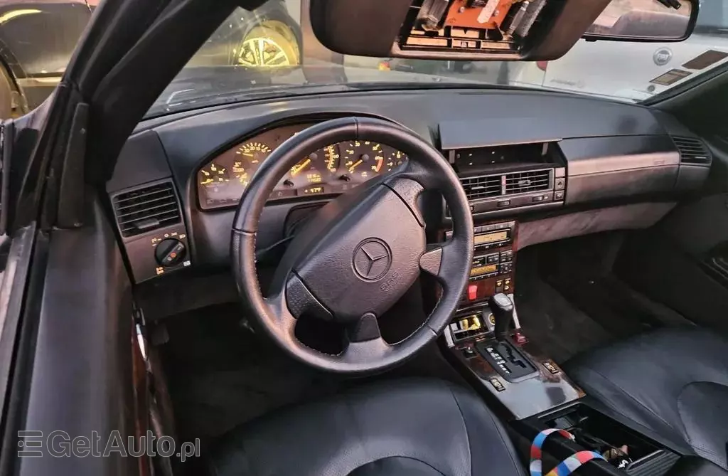 MERCEDES-BENZ SL 