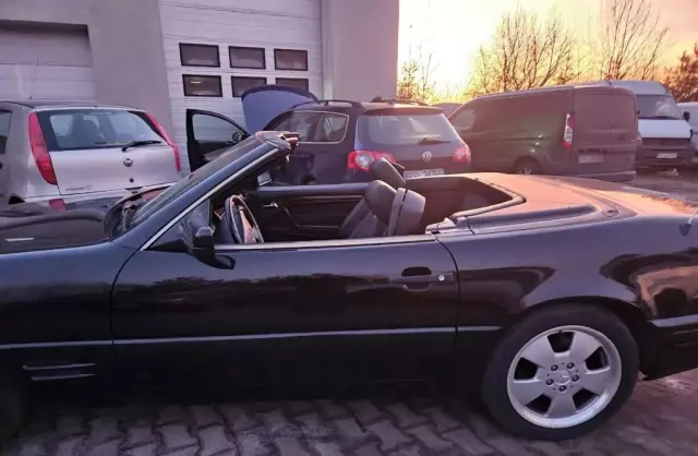 MERCEDES-BENZ SL 