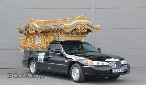 LINCOLN Town Car 