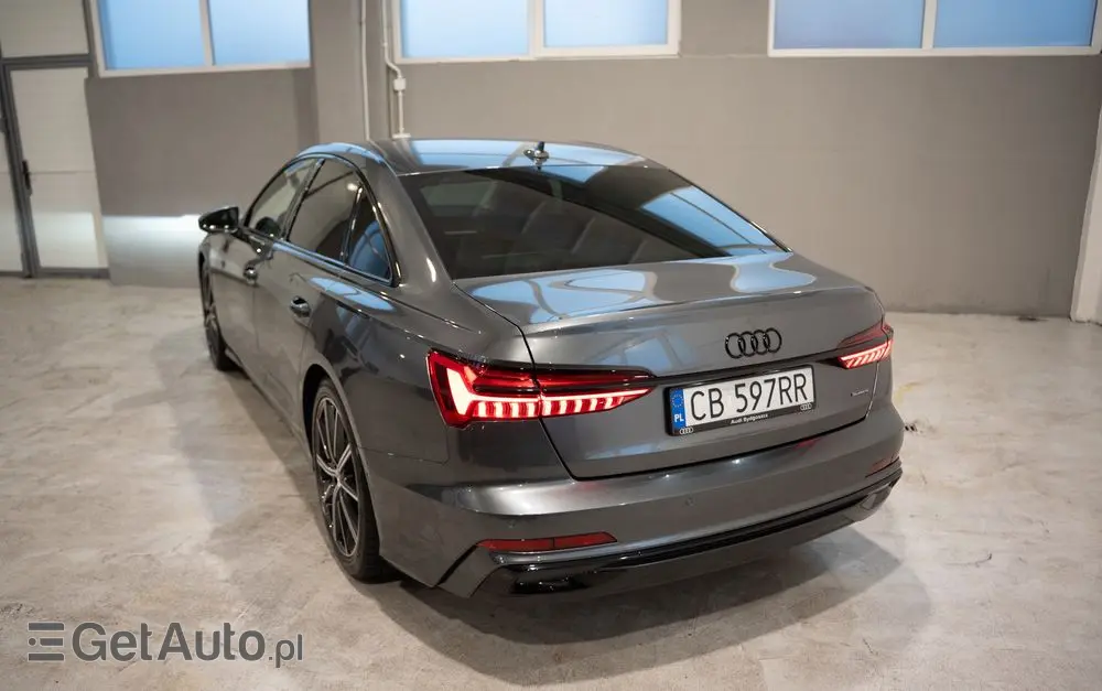 AUDI A6 Limousine 