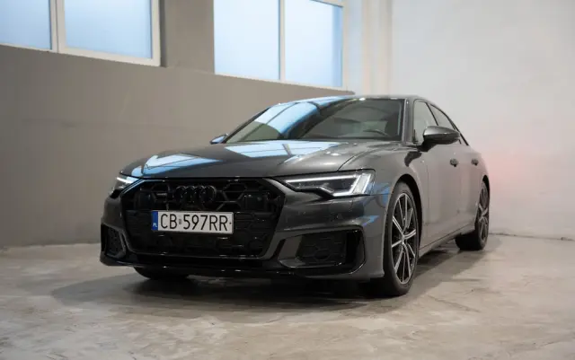 AUDI A6 Limousine 