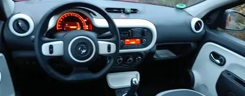 RENAULT Twingo 