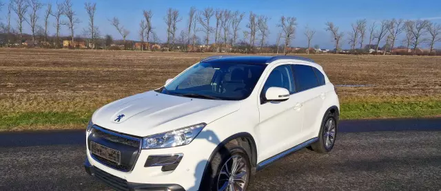 PEUGEOT 4008 HDI FAP 150 Stop & Start Allure