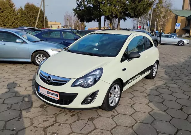 OPEL Corsa 1.4 16V Color Edition