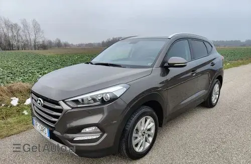 HYUNDAI Tucson 