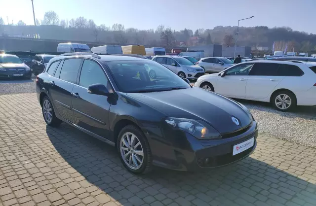 RENAULT Laguna 2.0 16V (140 KM)