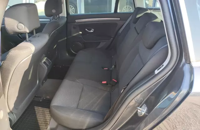 RENAULT Laguna 2.0 16V (140 KM)