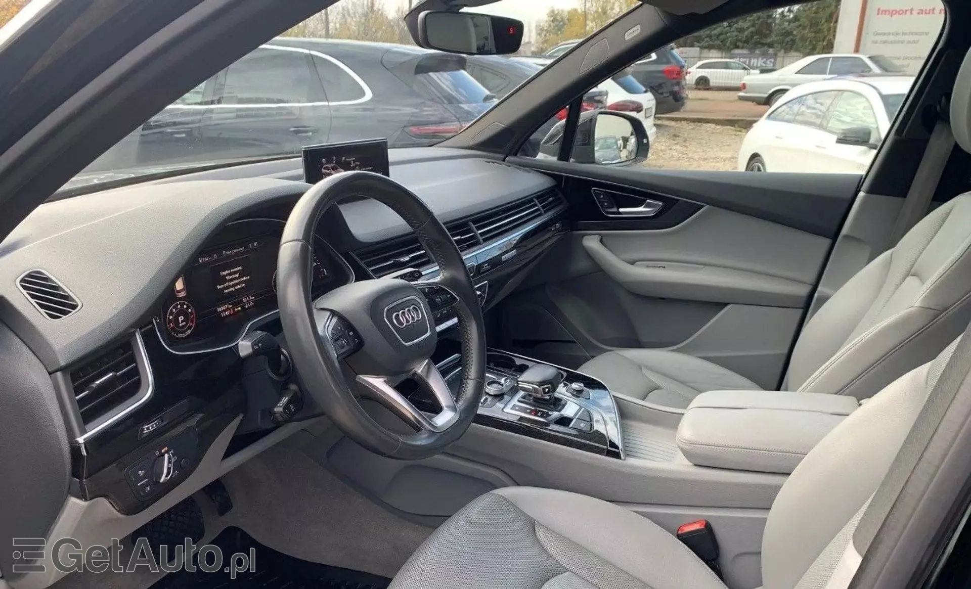 AUDI Q7 