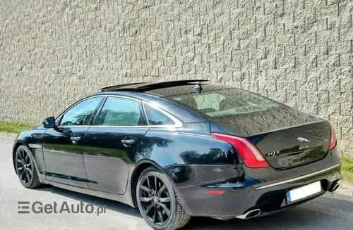 JAGUAR XJ 