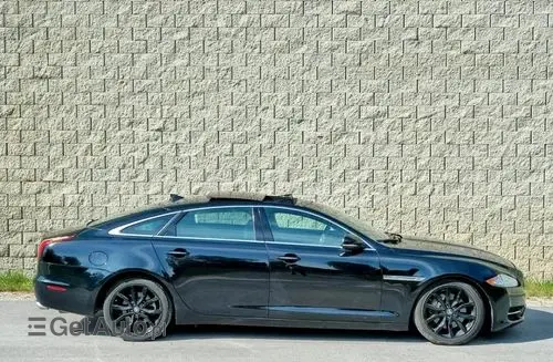 JAGUAR XJ 
