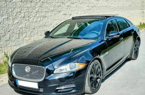 JAGUAR XJ 