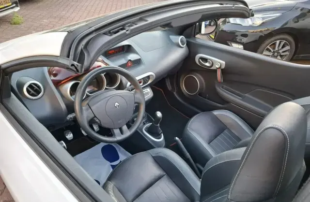 RENAULT Wind 