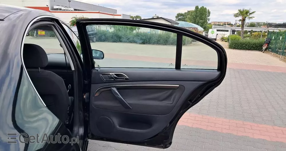 SKODA Superb 1.8 Turbo Tiptronic Elegance