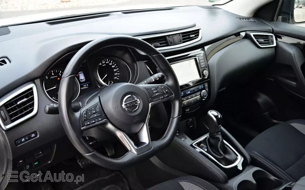NISSAN Qashqai 1.3 DIG-T DCT TEKNA
