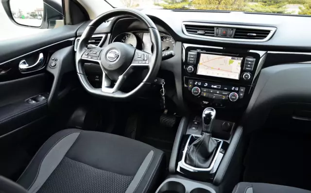 NISSAN Qashqai 1.3 DIG-T DCT TEKNA