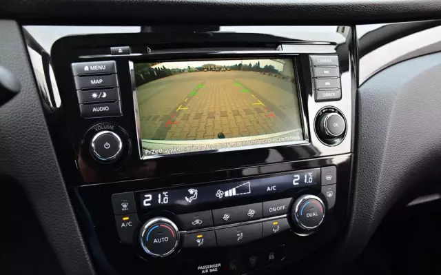 NISSAN Qashqai 1.3 DIG-T DCT TEKNA