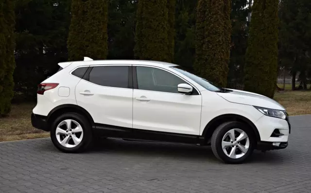 NISSAN Qashqai 1.3 DIG-T DCT TEKNA