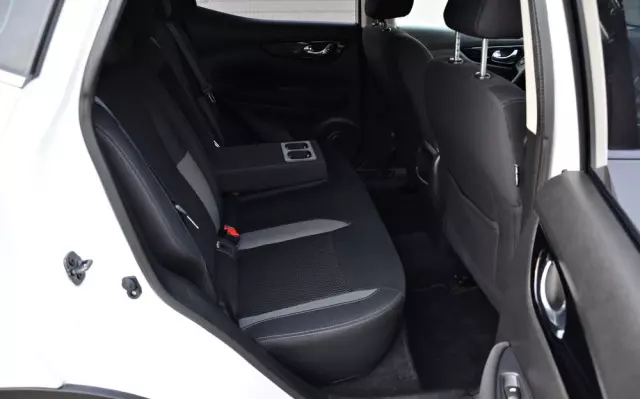 NISSAN Qashqai 1.3 DIG-T DCT TEKNA