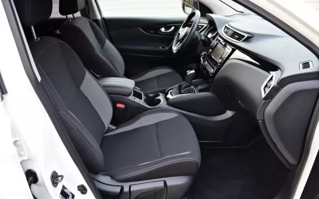 NISSAN Qashqai 1.3 DIG-T DCT TEKNA